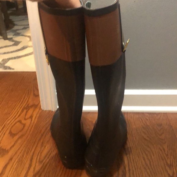 Tommy Hilfiger black/tan Matte tall rain boots - Picture 2 of 8